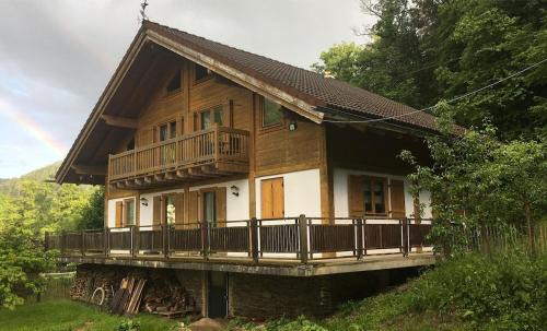 Wooden house in nature sleeps up to 12
