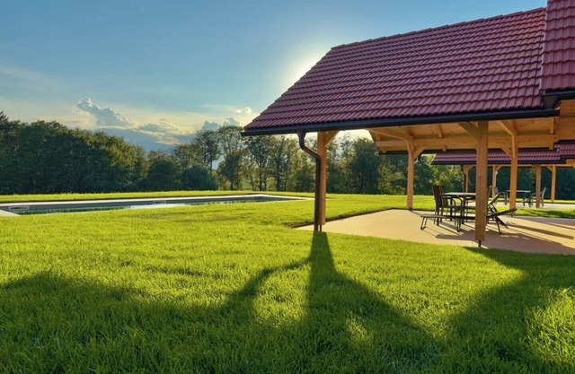 Wooden Nature Chalet with Pool & Terrace – Quiet Getaway in Styria