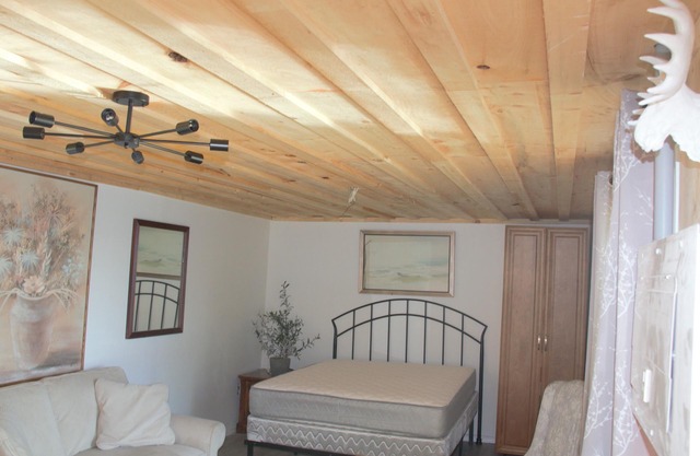 Woodfire Lake Cabin, Sky Lake Retreat. Sleep 2 People