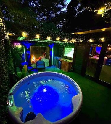 Woodland Escapes Glamping