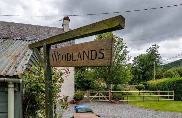 Woodlands Blair Atholl - sleeps 8 guests in 4 bedrooms