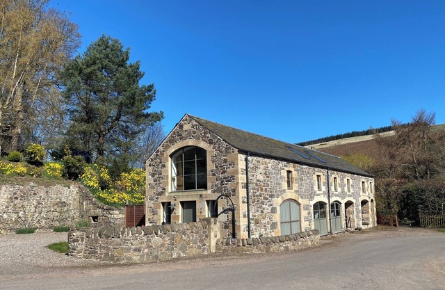 Woodmill Arches-1 Bed Barn-Sleeps 2-Parking