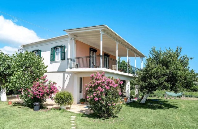 Woodpecker House Lefkada