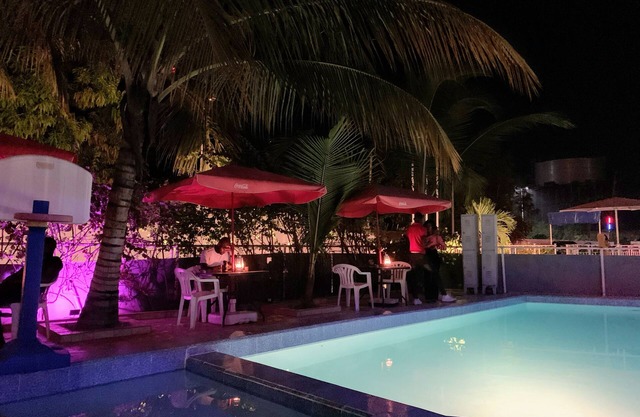 Woodpecker Resort