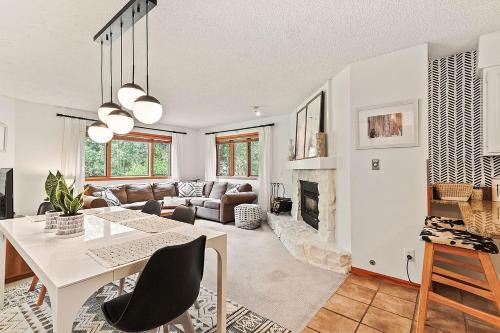 Woods Escape and Relax - Woods Manor A103 by Great Western Lodging