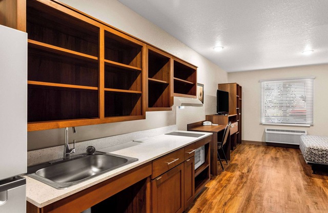 WoodSpring Suites Port St. Lucie