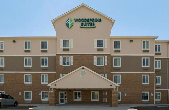 WoodSpring Suites Broken Arrow
