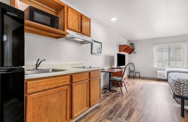 WoodSpring Suites Tulsa