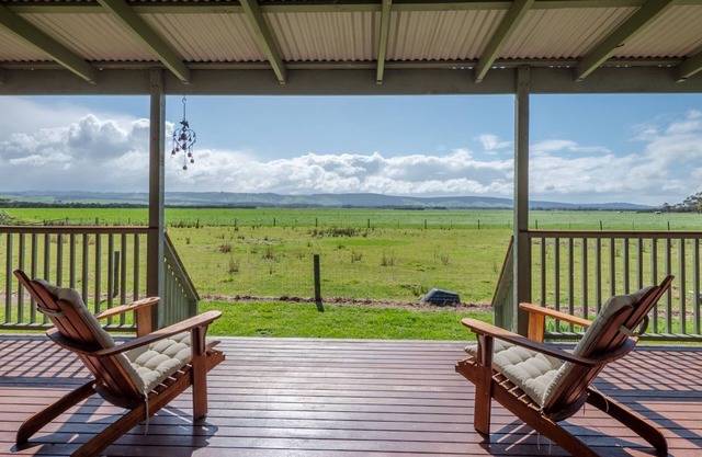 Woodview Cottage Farm stay - Fabulous Port Welshpool country escape