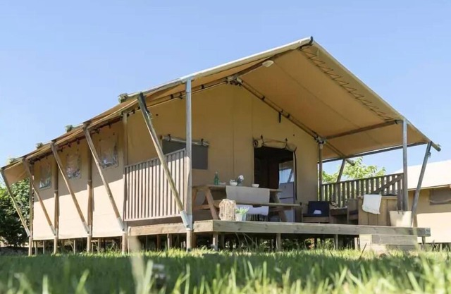 Camping Village Guyonnière ***** - Woody Lodge Glamping 4 Habitaciones 6 Personas