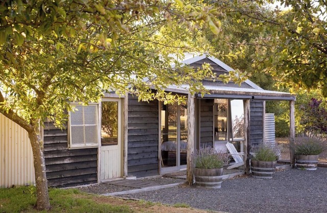 WOOLSHED STUDIO, SPRINGHILL
