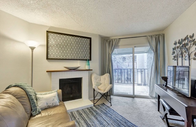 Trabajar, explorar, retirarse. Home Base @ Cherry Creek, Glendale, Denver, DTC 30+ noches