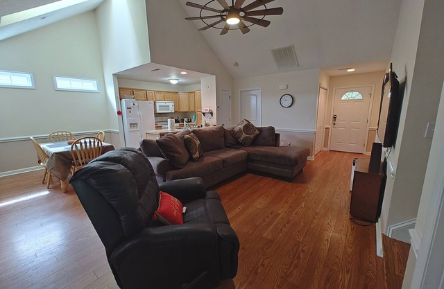 Charming 3-bedroom house with AC and WiFi in fabulous New Bern