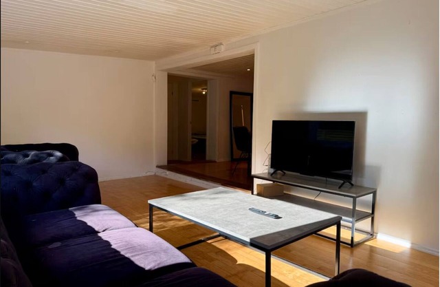 Workers 5BR - 2 Bath - Volvo - Parking lot - All-inclusive