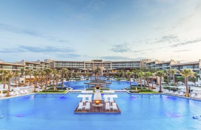 World Class Beachfront Luxury Resort