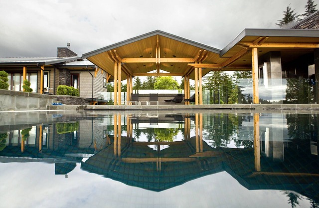 World Class Euro-Zen Private Estate with Panoramic Ocean Views