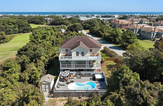 Worthington Lane: Pool, Hot Tub, Golf Course View