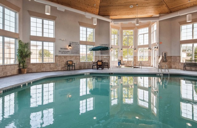 Best Western Plus Appleton Airport/Mall Hotel