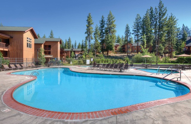 Wyndham South Shore | Two 1BR/1BA Suites