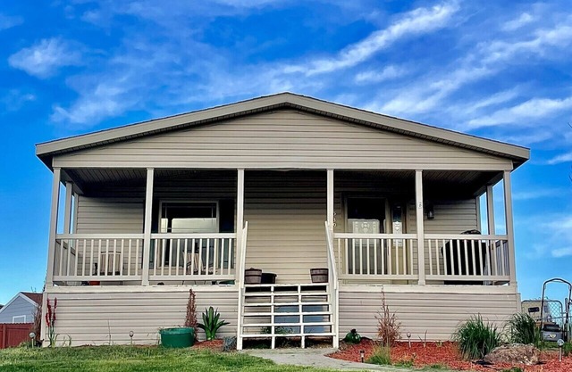 Wyoming Prairie Place