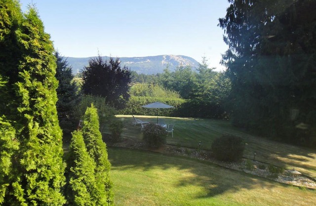 Xanadu Inmobiliaria - Su suite privada en 11 acres para familias, solteros y Romance