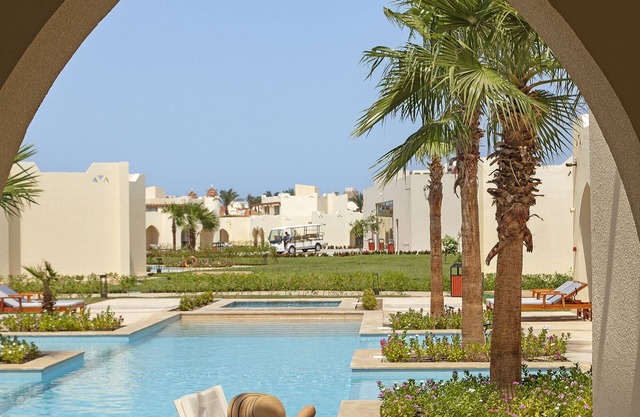 XANADU MAKADI BAY