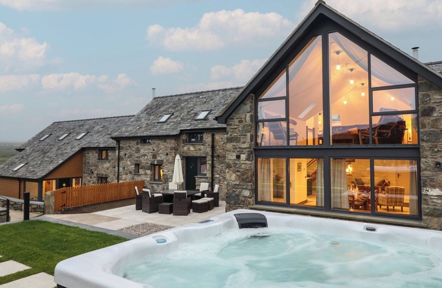 Y CÔR, family friendly, luxury holiday cottage in Cerrigydrudion