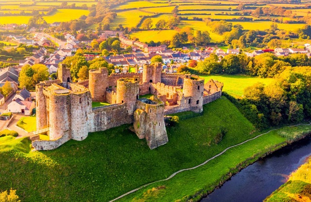 Y Felin está idealmente situado para explorar las playas y castillos de Carmarthenshire.