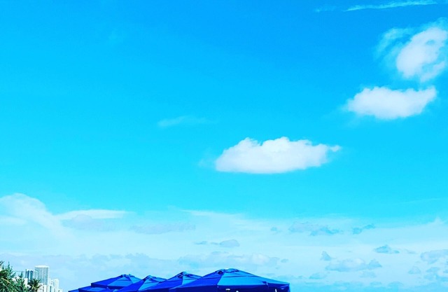 Yacht Club en Aventura | Comunidad del Resort | Piscina de hidromasaje | Centro comercial | Playa | Golf