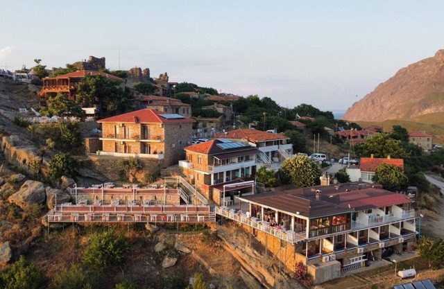 Yakamoz Otel