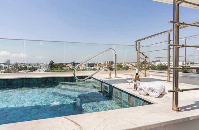 YAMAS Urban Living Pool Penthouse Marvel