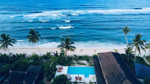 Yapak Beach Villas
