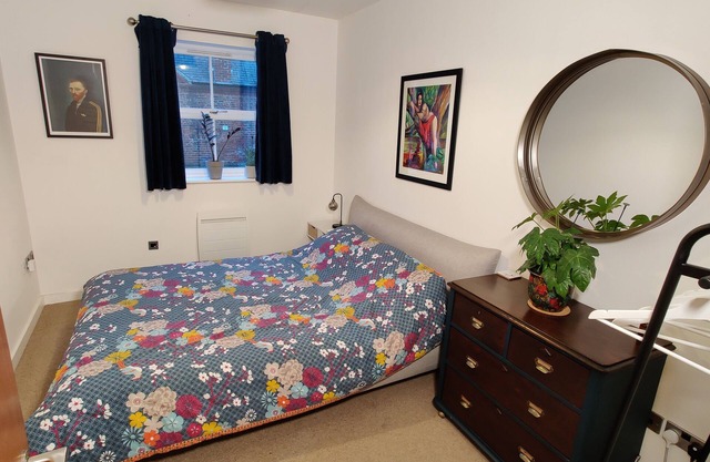 YARM centre apartment with free parking.