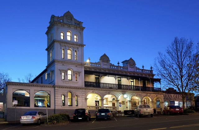 Yarra Valley Grand Hotel