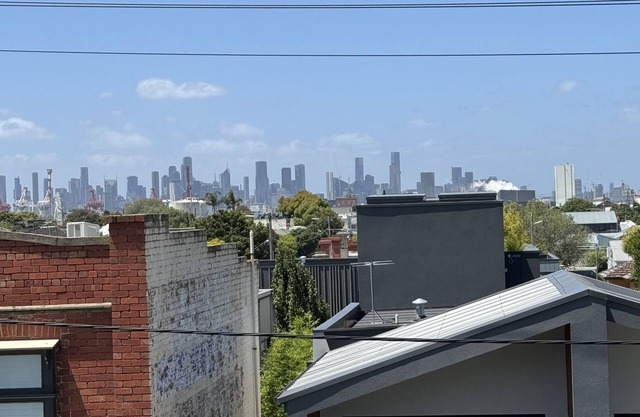 Yarraville Village apartment with panoramic views