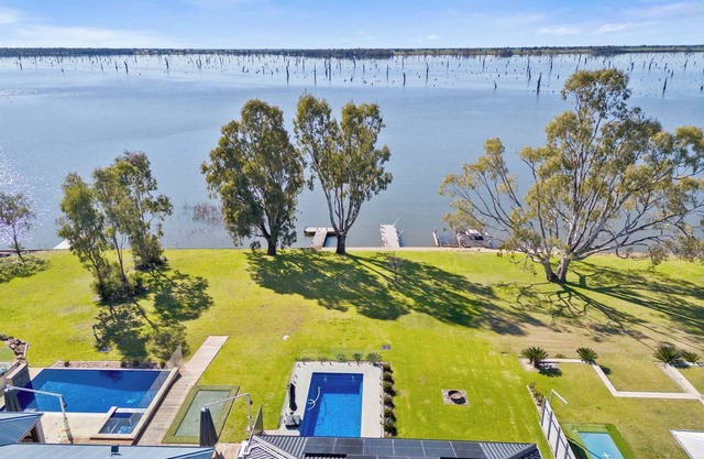 Waterview Place Holiday House