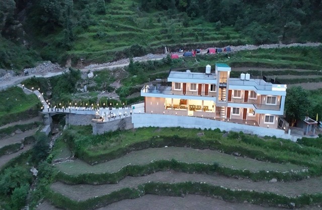 Yashasvi Himalayan Resort