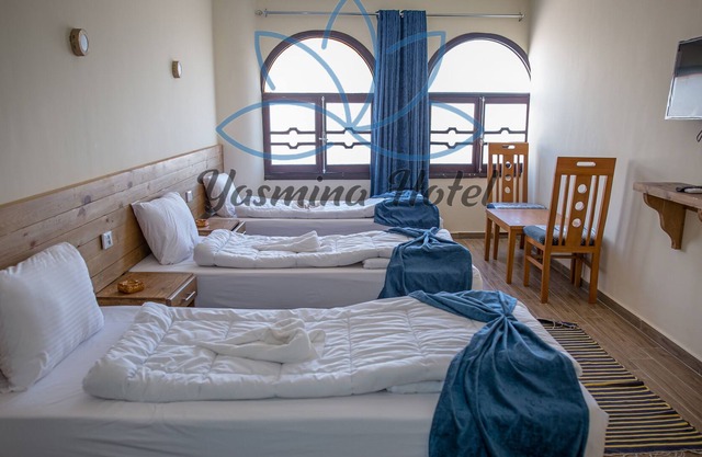 Yasmina Hotel