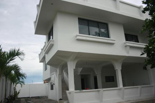 Yaya's House