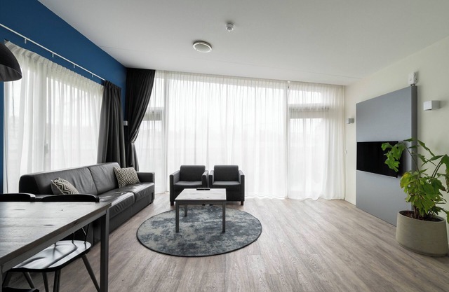 YAYS Amsterdam Prince Island by Numa