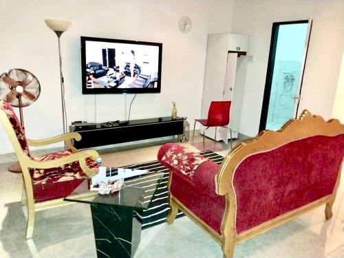 Yazmin Studio Residence