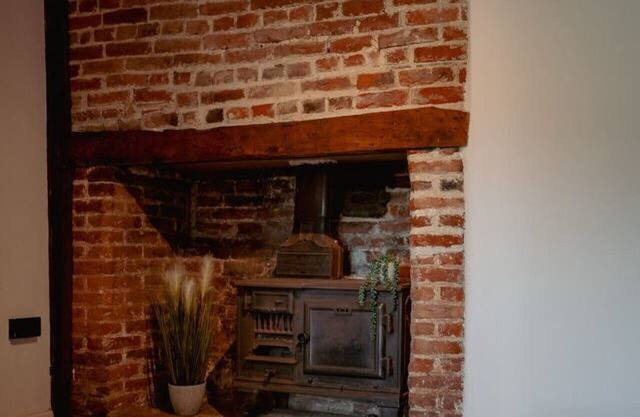 Ye Old Shop - Milton - Sleeps 12