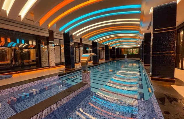 Yekta Kingdom Trade Center apartment 1+1 Luxury