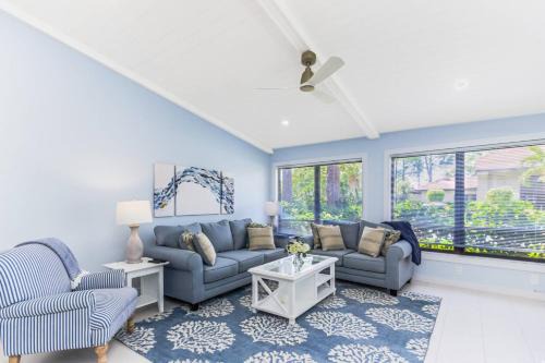 Yellow Pine Duplex Close to Pool & Tennis