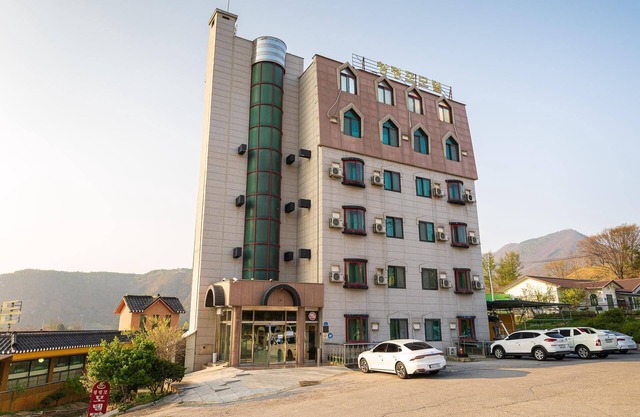 Yeongwol Cheongryeong Motel