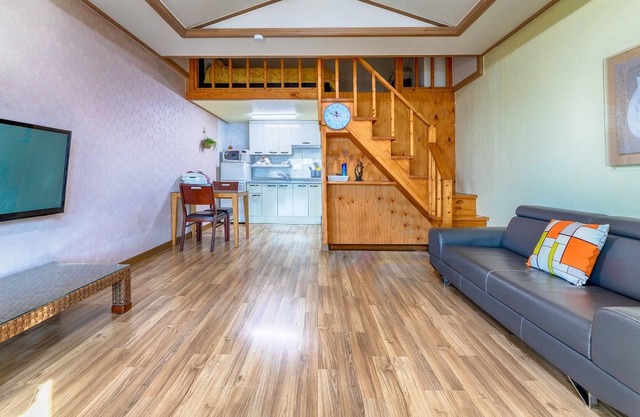 Yeosu Greenhouse Pension