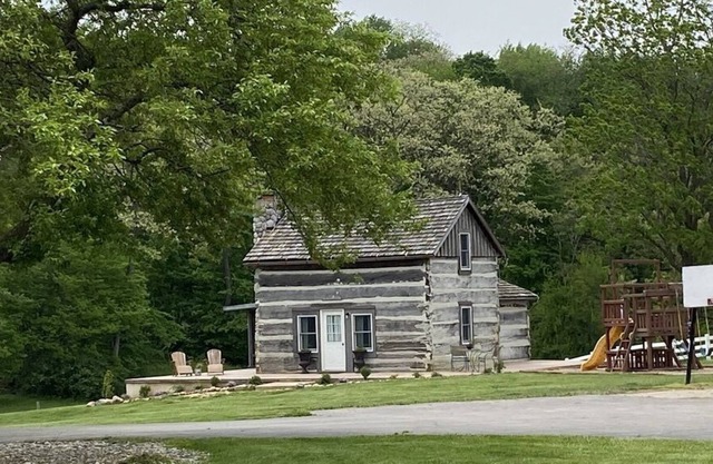 Yesterday Cabin at Thrice Farms