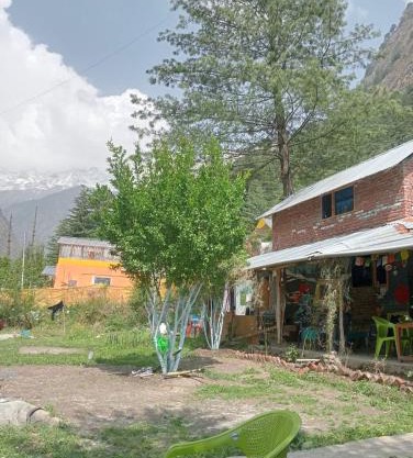Yeti Stay Kasol