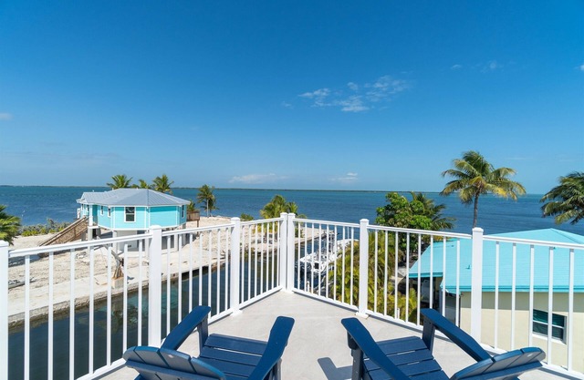 Yeya's Hideaway | 4 bedroom, 2.5 bath canalfront home on Big Pine Key