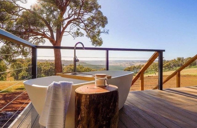 Yira - Uninterrupted Panoramic Sunrise Vistas. Embrace the magic of dawn at Yira, named for its elevated perch (Noongar for "up high").
